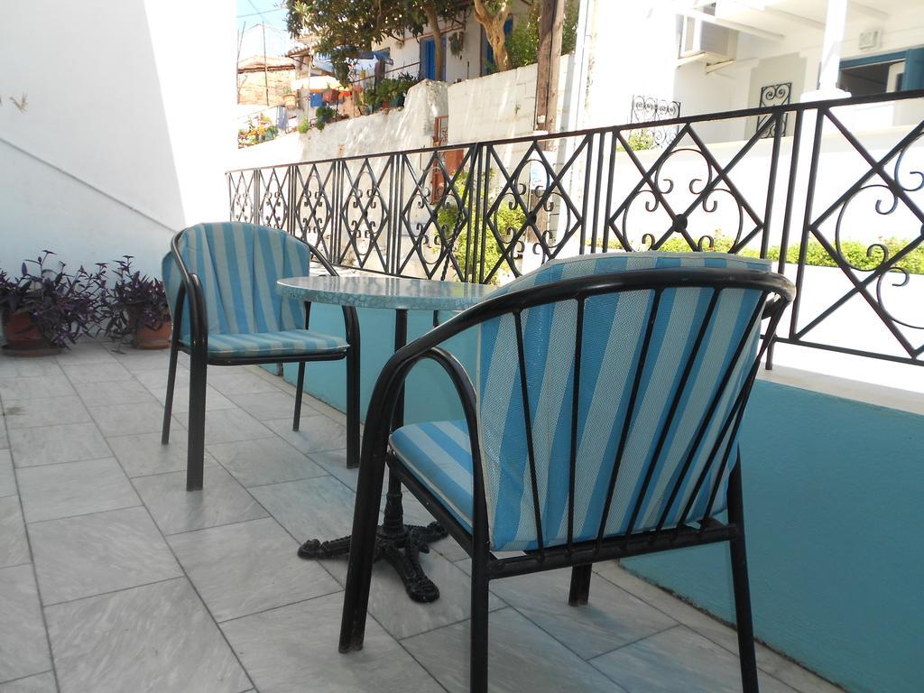 פיתגוריו Zorbas Hotel חדר תמונה