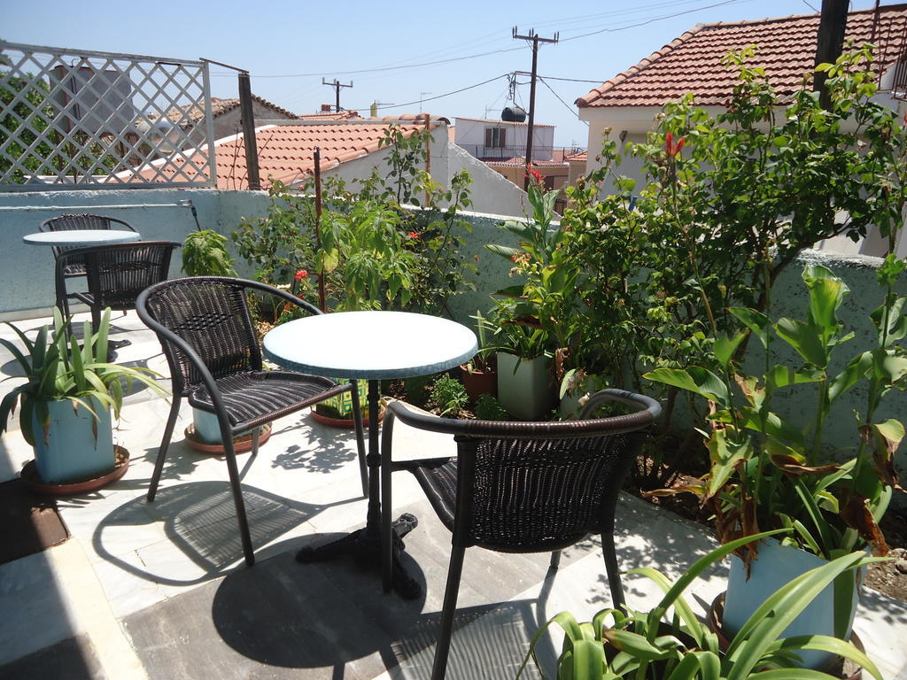 פיתגוריו Zorbas Hotel חדר תמונה