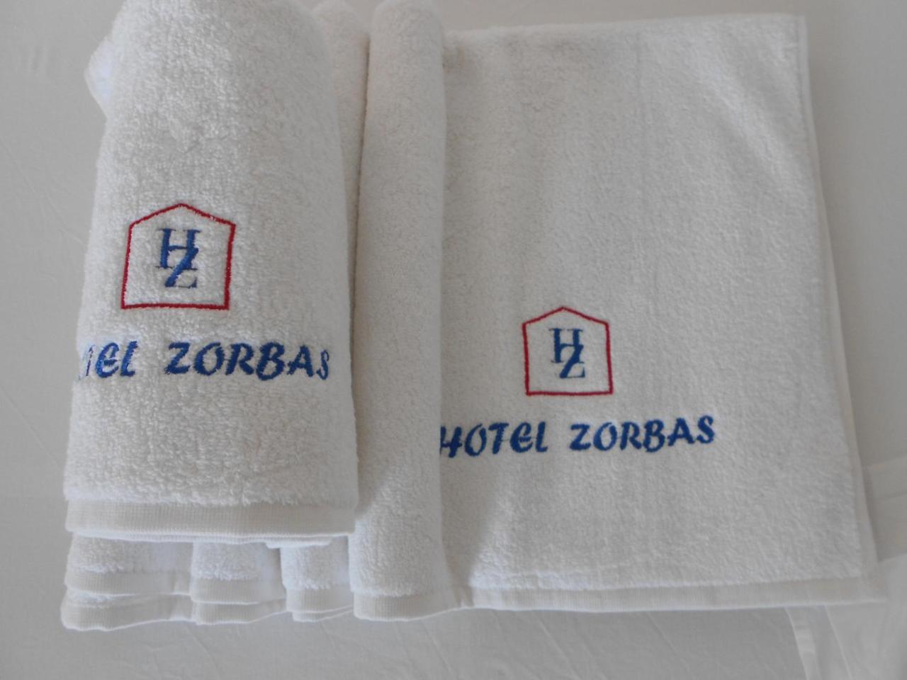 פיתגוריו Zorbas Hotel מראה חיצוני תמונה
